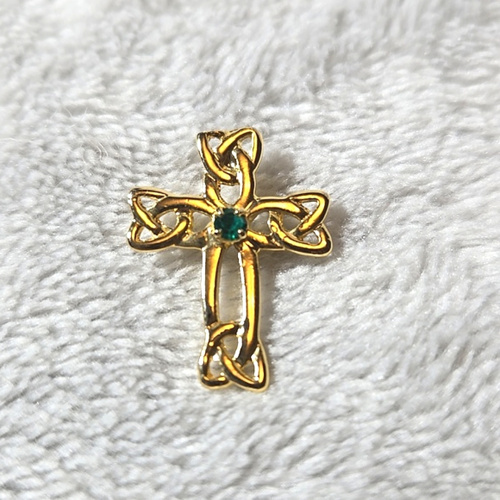 #295 VINTAGE gold tone cross pin